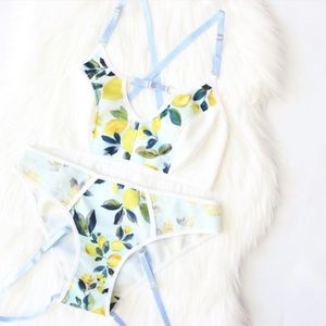 Urban Bird Clothing Bralette and undies set, pole performance Mint Lemon Print